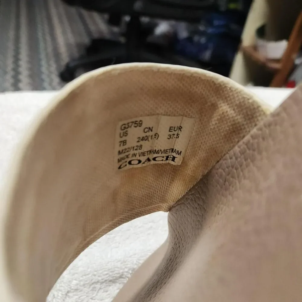 Coach Women's White and Cream Slides